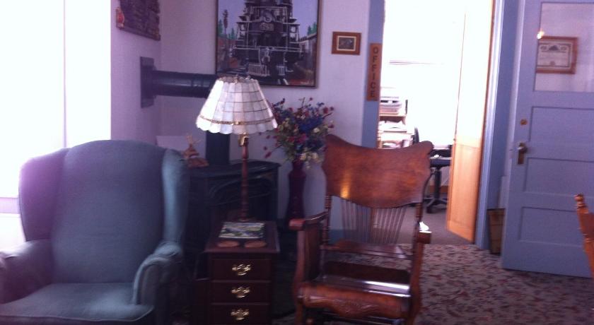 Pullman House Inn photo