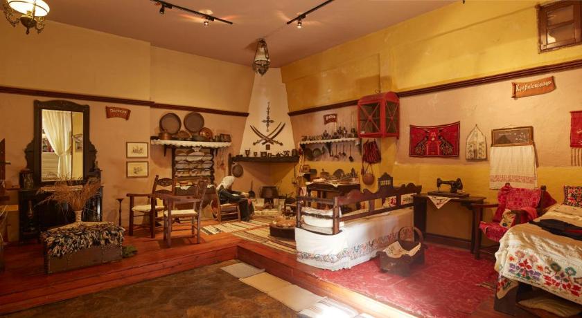 Arolithos Traditional Cretan Village Hotel - image 8