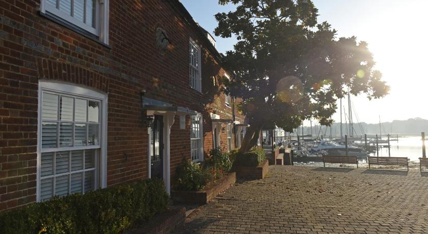 Royal Southern Yacht Club photo