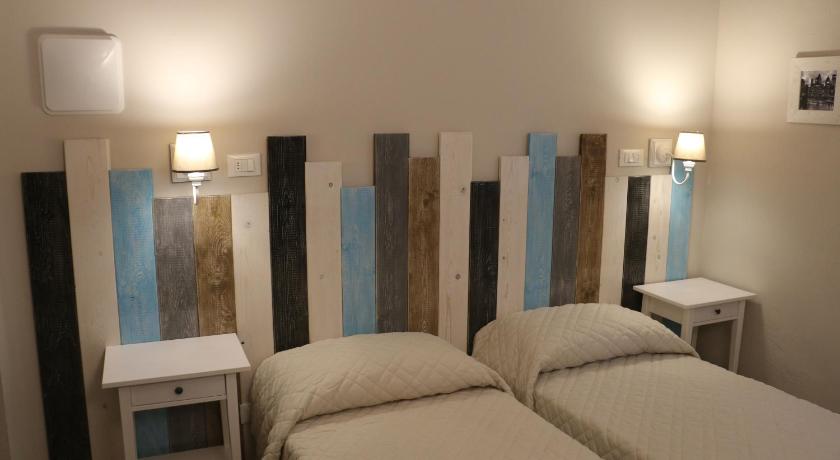 Image of Double or Twin Room with Private Bathroom 1