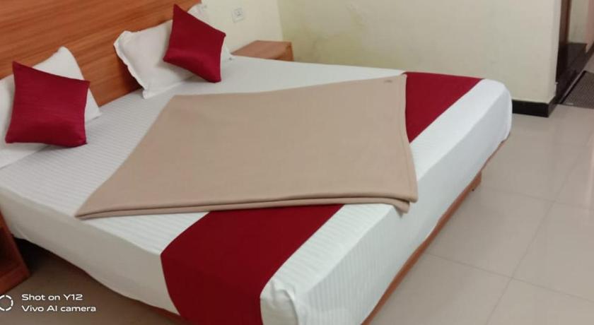 Red Star Holidays photo