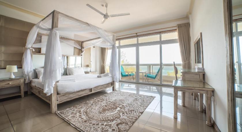 Image of Apartment with Sea View 0