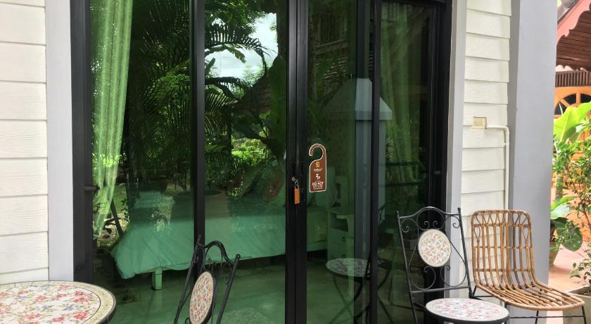 Nan Rim Nam Resort photo