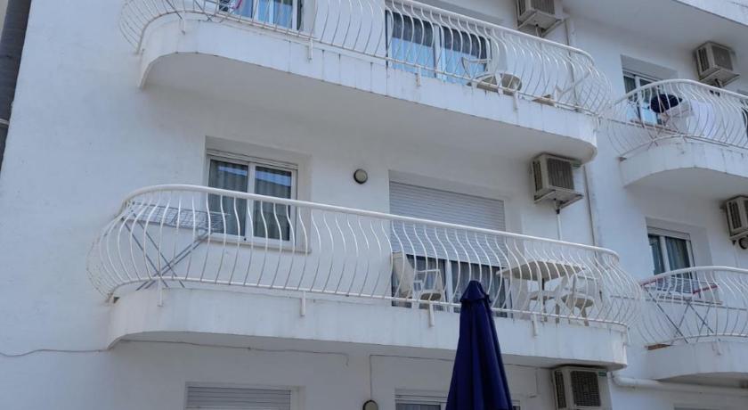 Apartamentos Las Americas - little Pets friendly