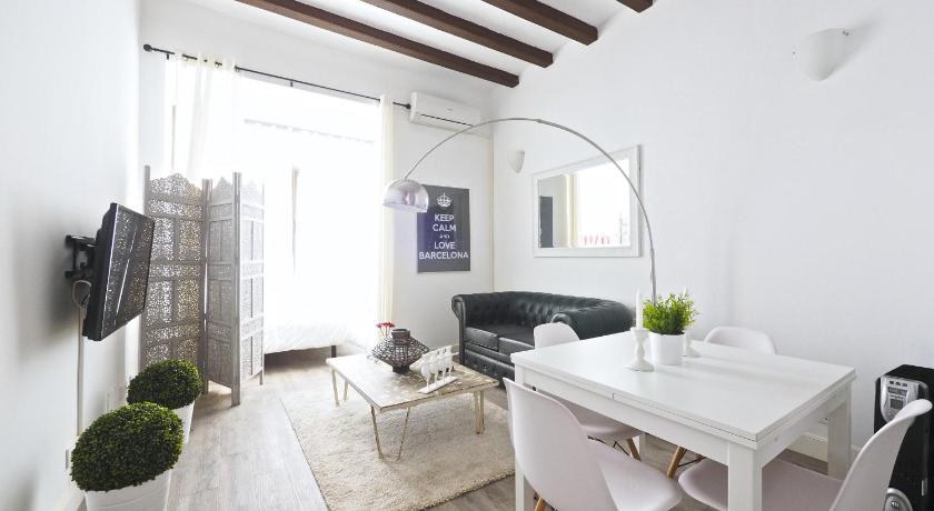 The White Flats Sant Antoni — Hotel in Barcelona
