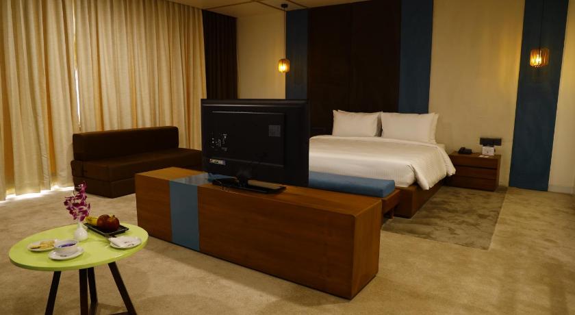 Devka Beach Resort 
