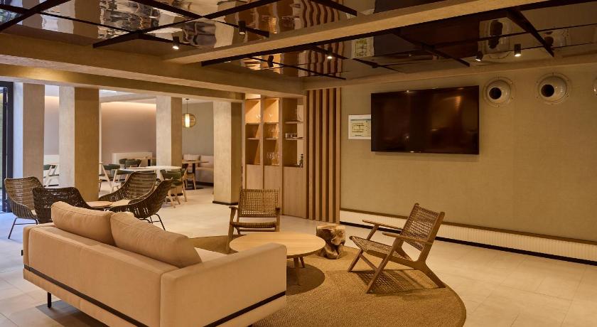 Lisbon OMID Saldanha Hotel 4-Star Hotel suite