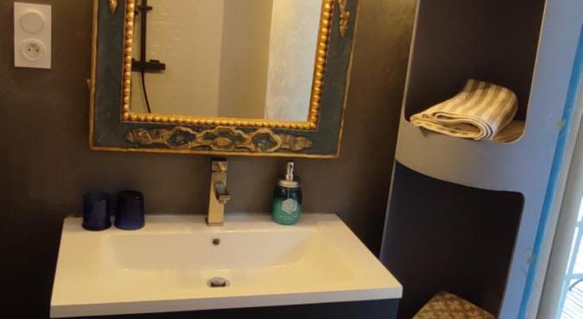 圣吉龙 Domaine Le Lanis Chambre d'hotes avec spa sur reservation 4星级 酒店 套房