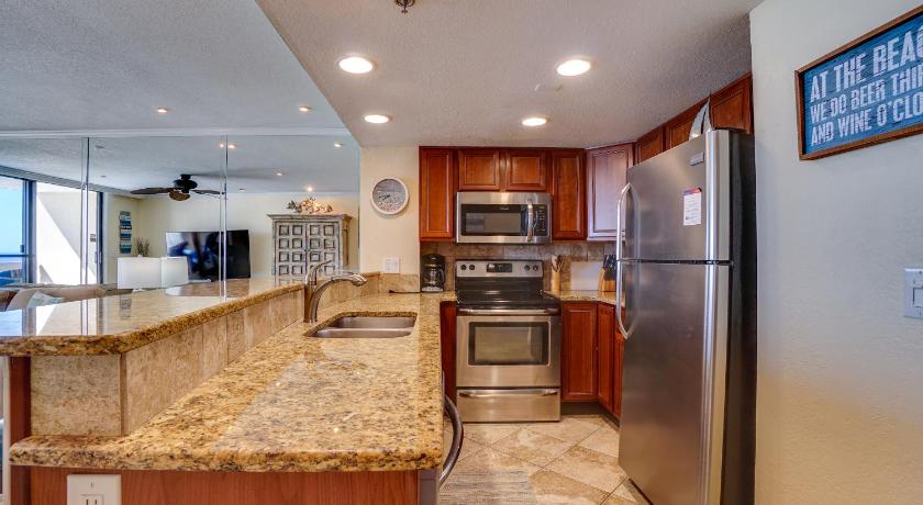 Image of Apartment with Sea View 12