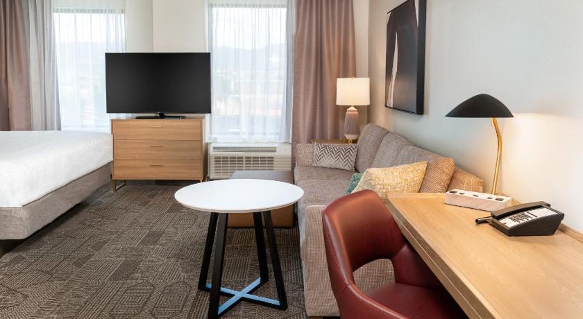Staybridge Suites Temecula Wine Country photo