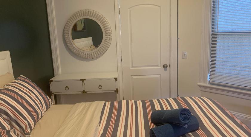 shared house in Federal Hill photo