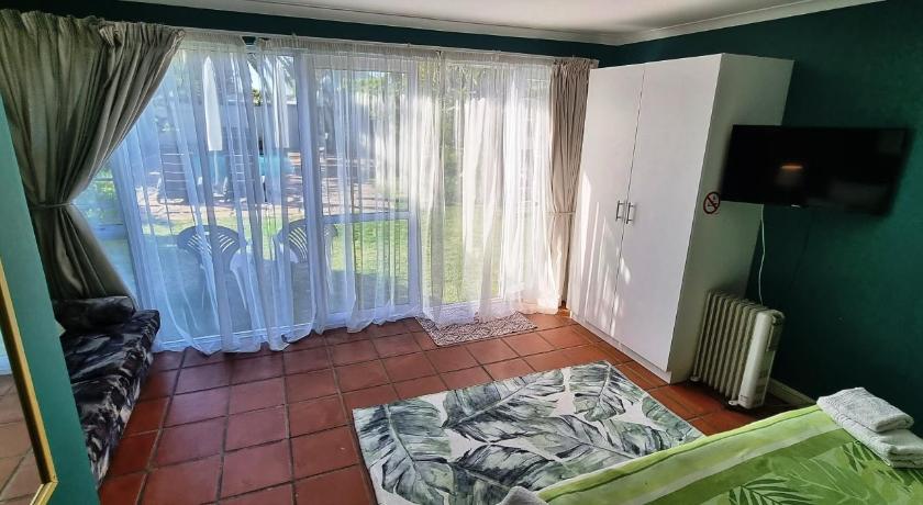 Blue Mountain Guest House photo