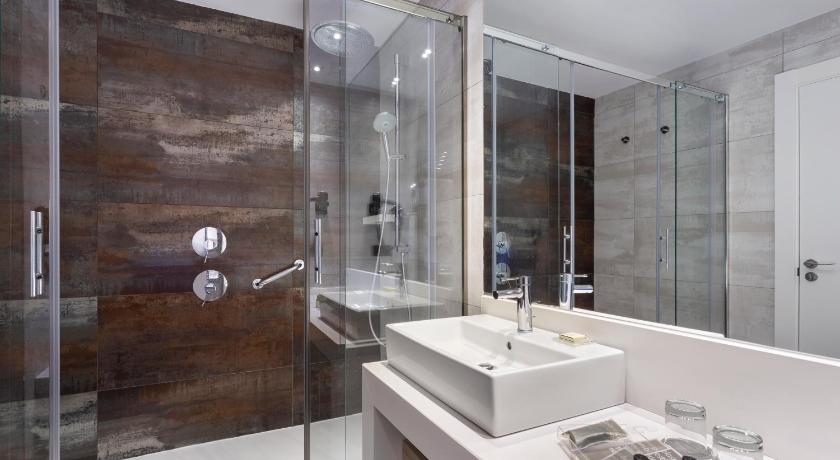 Image of Double Room 6