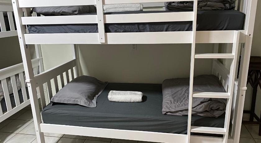 Single Size BOTTOM Bunk Bed - Mixed Shared ROOM photo