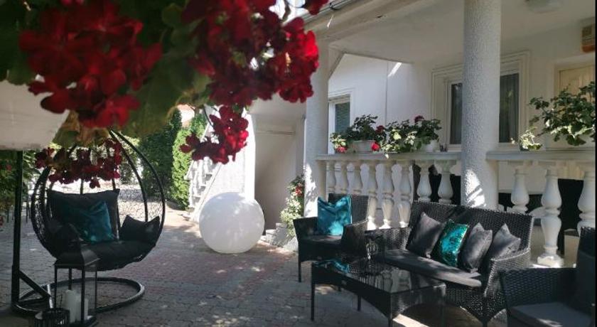 Apartments Vila White House photo