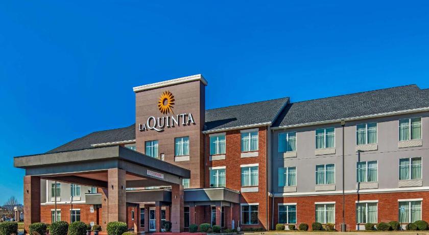 La Quinta Inn & Suites by Wyndham Oxford - Anniston