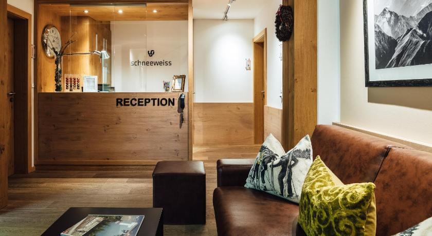 Schneeweiss lifestyle - Apartments - Living photo