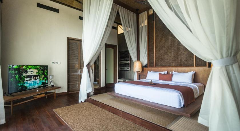 Image of Hanging Pool Residence with Free Exclusive Benefit 5