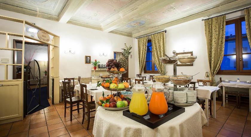 Relais Hotel Centrale "Dimora Storica"