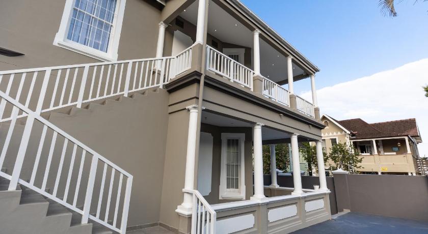 Luxe Suites Boutique Hotel photo