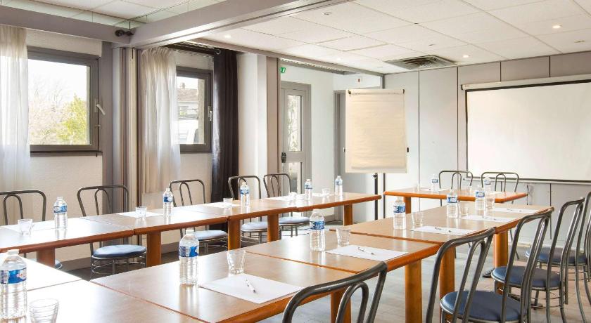 IBIS BUDGET FRESNES