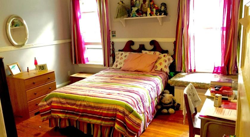 Sid's Victorian Oasis photo