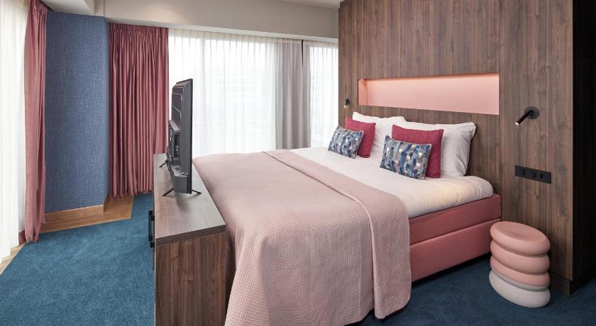 Image of Executive Suite 3