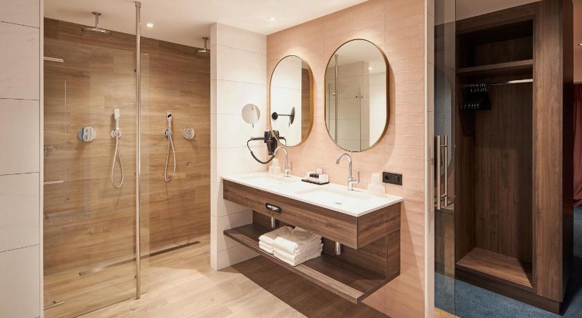 Image of Executive Suite 5