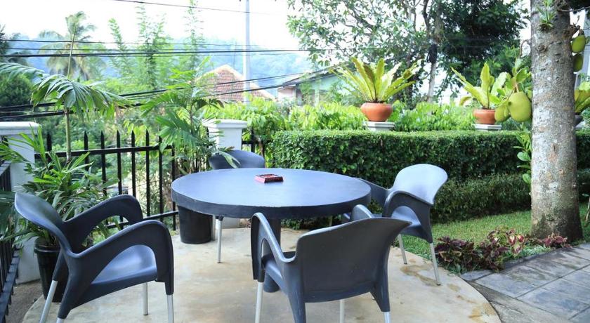 Freedom Lodge, Kandy photo