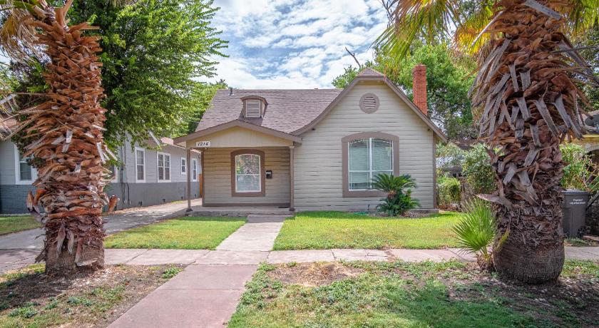 Florida St Nice Remodeled 3BR/2BA Near Downtown — Hotel in San Antonio (TX)
