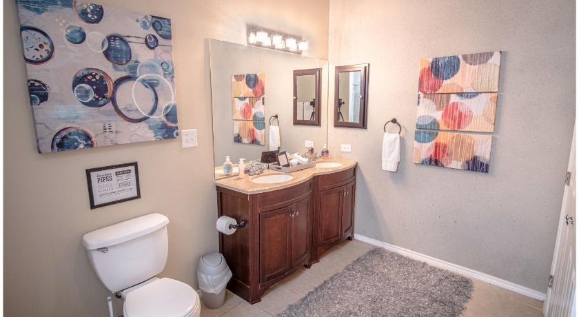 Florida St Nice Remodeled 3BR/2BA Near Downtown photo