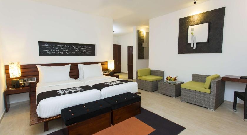 Gambar Deluxe Room with Garden Access 3
