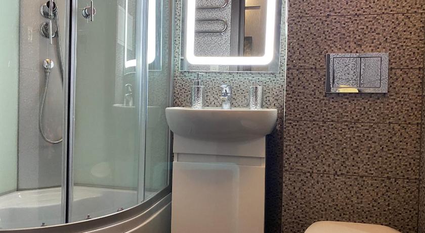Modern luxury studio in the center of Kharkiv at Konstitutsii Square photo