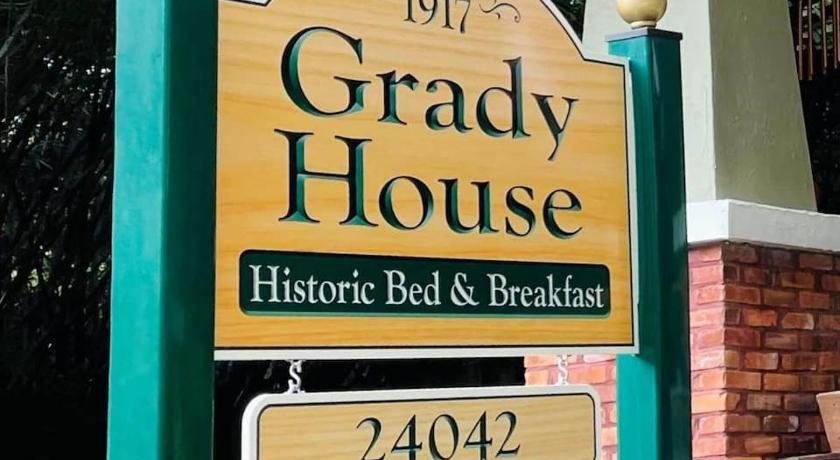 Grady House Bed and Breakfast — Hotel in High Springs (FL)