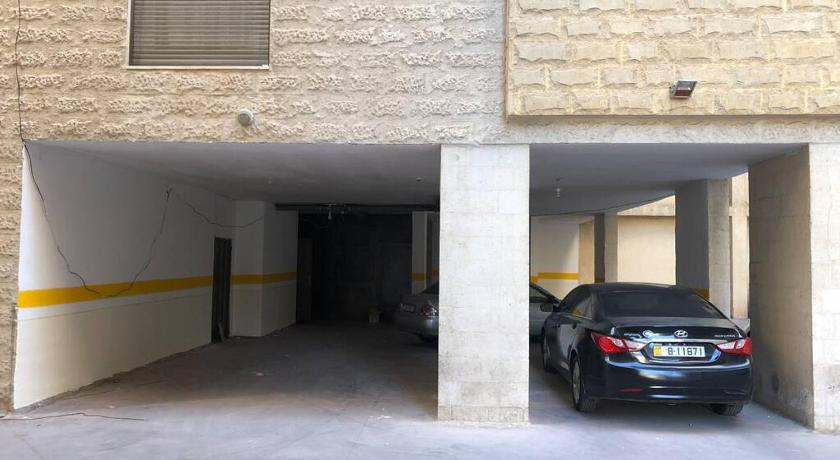 Luxury Apartment in Awesome Location in Amman - image 5