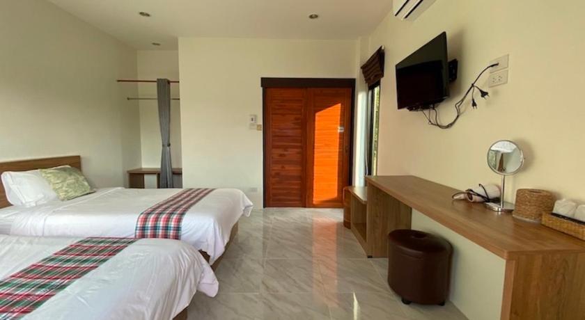 Image of Double Bed 5