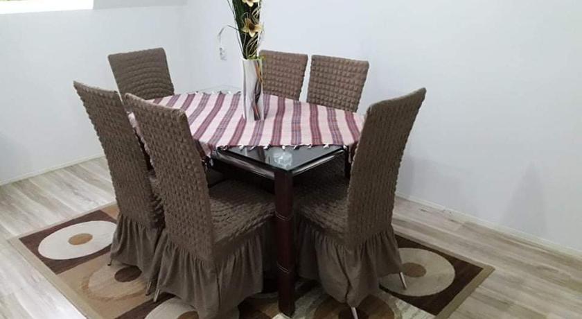 Apartman Niva — Hotel in Ruma