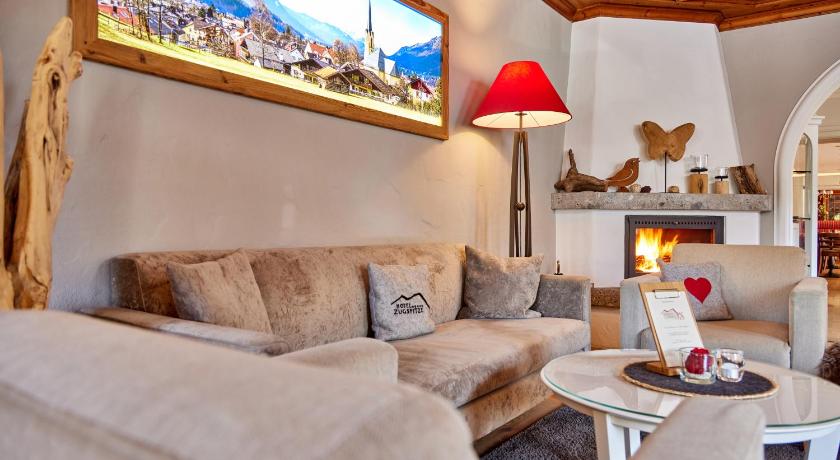 Hotel Zugspitze photo