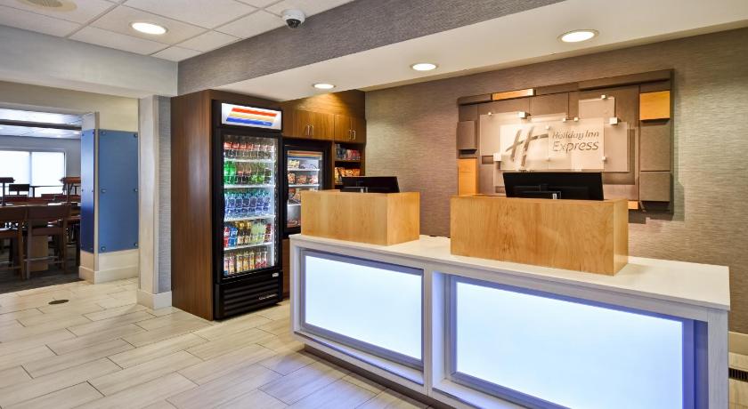 Holiday Inn Express Middletown/Newport