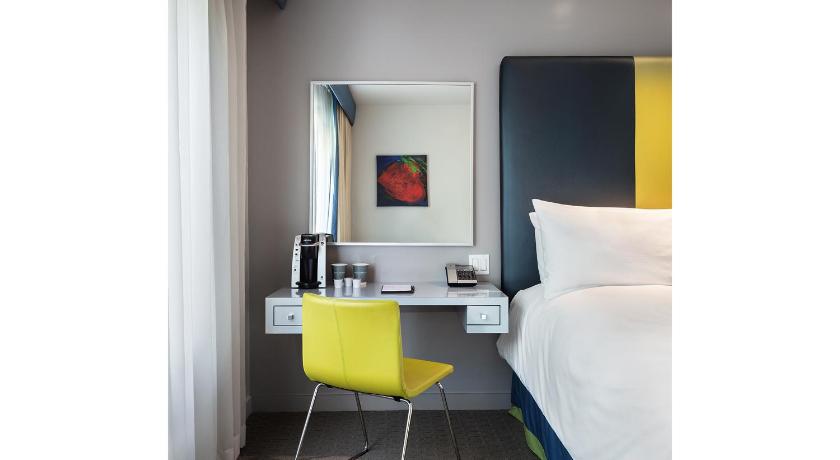 Image of Standard King Room 4