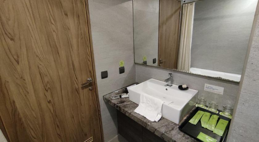 Image of Standard Triple Room 2