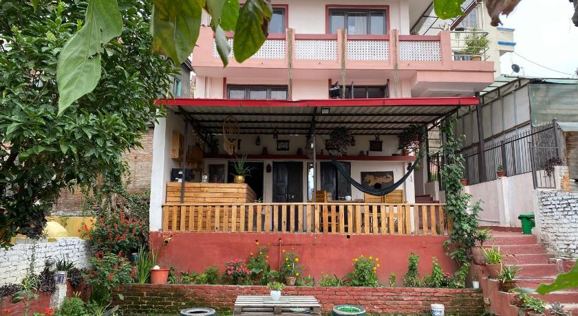 Birds Nest Hostel photo