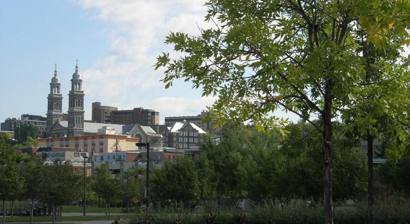 La Sagueneenne - Hotel et Centre de Congres