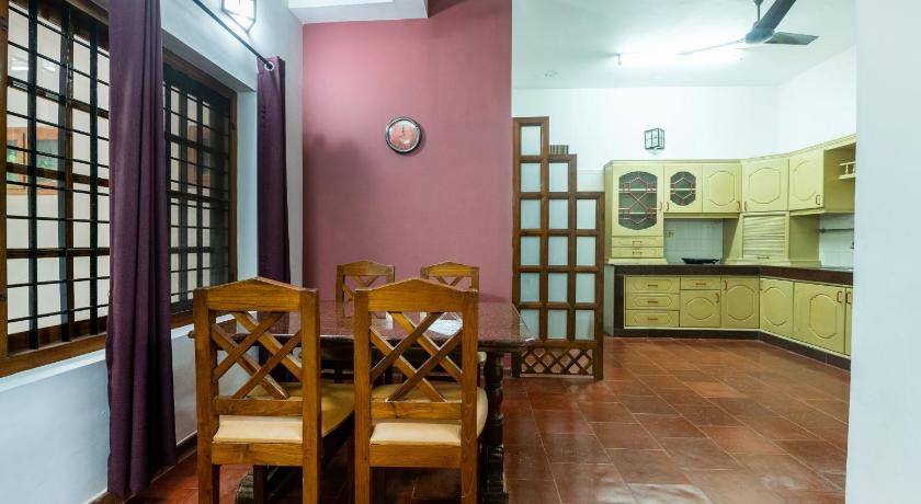OYO Home 82912 Classic Villa Stay Shalom Homes