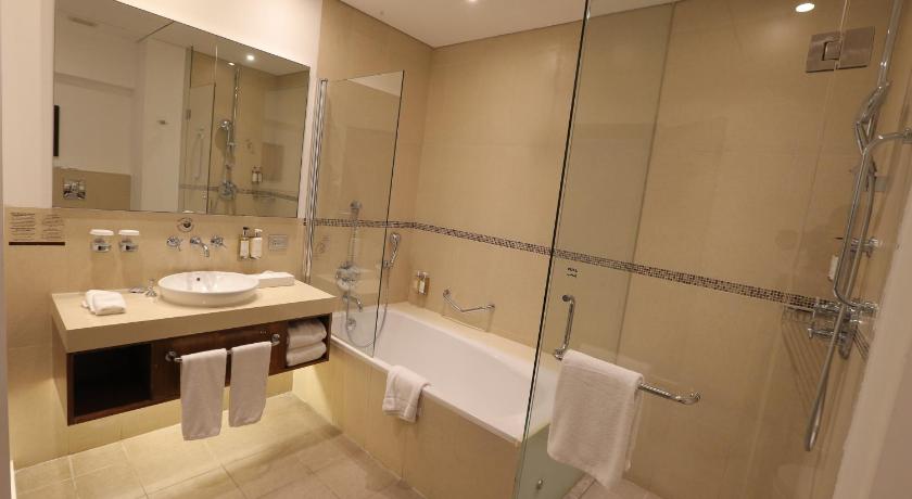 Image of Two-Bedroom King Suite with Two King Beds and Sea View - Smoking 2