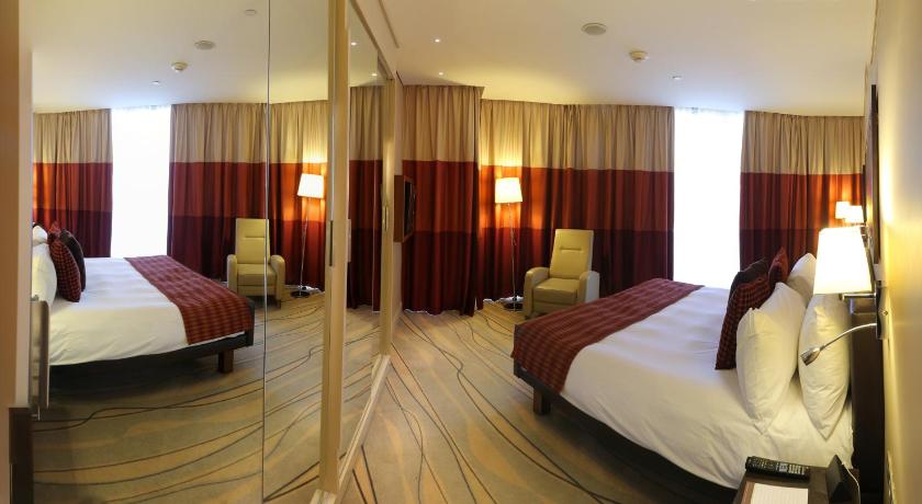 Image of Two-Bedroom King Suite with Two King Beds and Sea View - Smoking 5