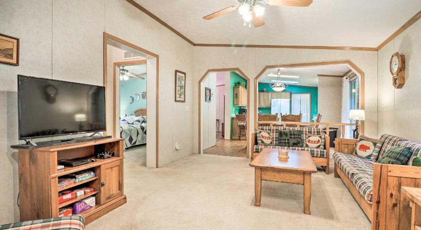 Franklin Home with Deck, and Fire Pit 8 Mi to Dtwn! photo