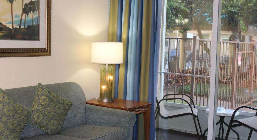Image of 2 Bedroom Deluxe Suites 5