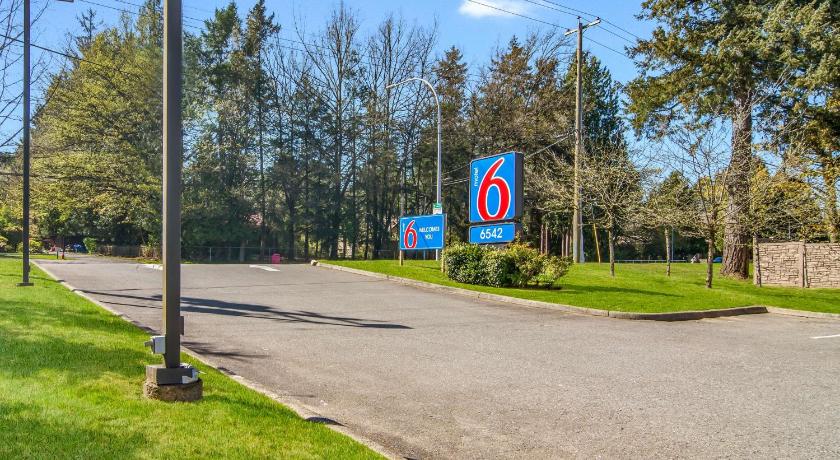 Motel 6 Surrey, Bc