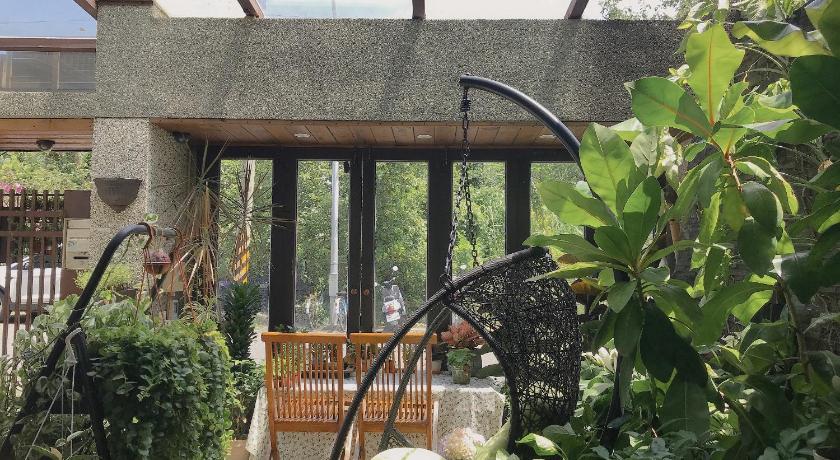 Moon House B&amp;B — Hotel in Hualien